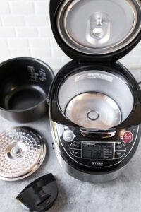 how to clean rice cooker