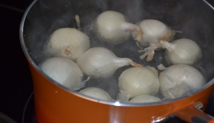 boiling onion