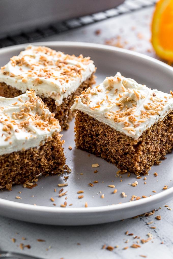 Chai Cake with Vanilla Cream