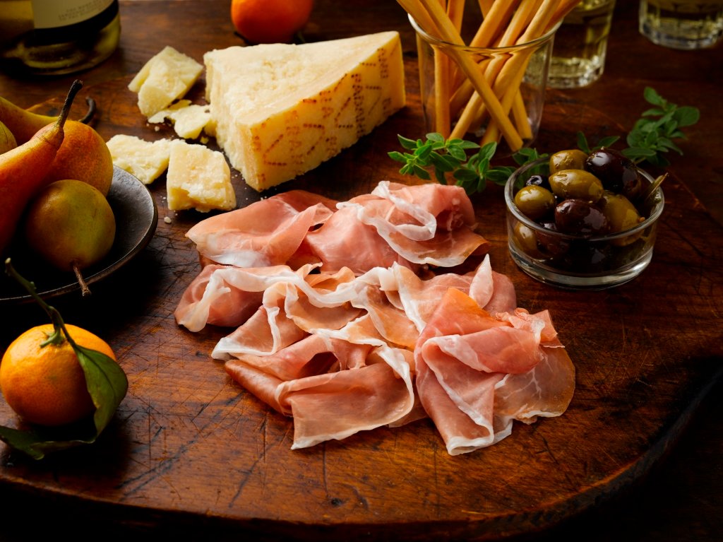 Prosciutto with-Grana-Padano-board