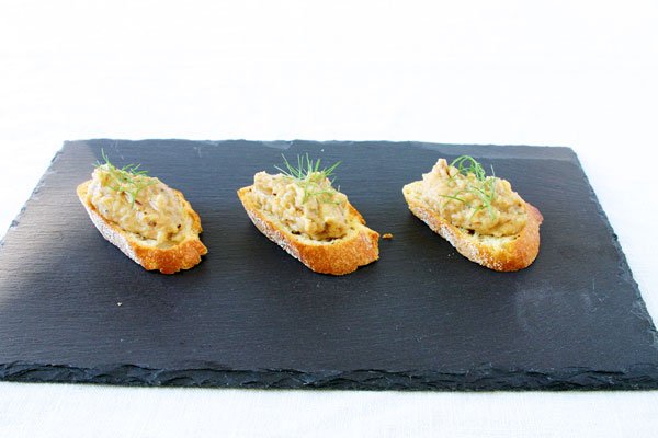 Roasted Fennel, Garlic & White Bean Crostini