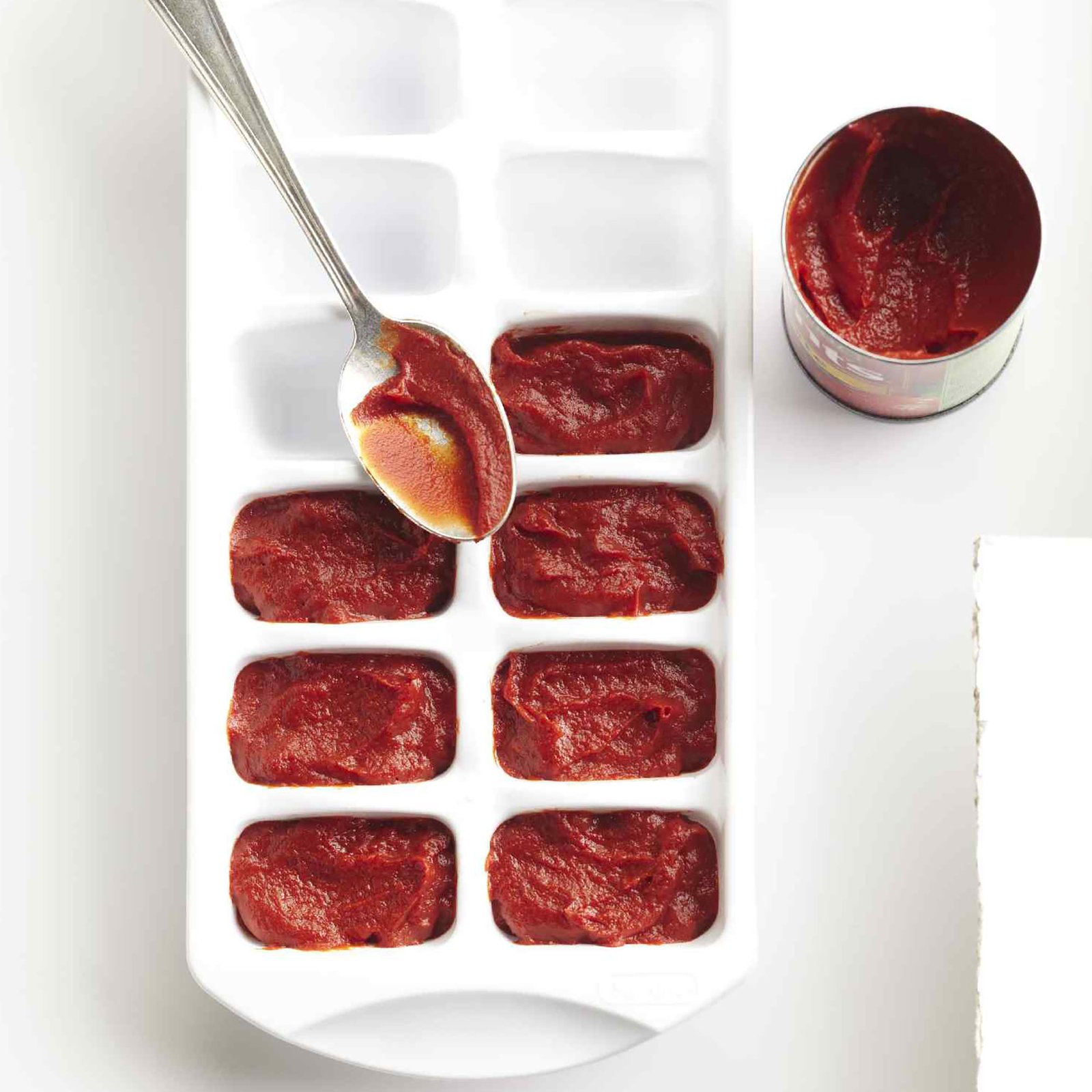 tomato paste in tray